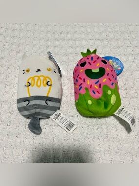 NWT Cats Vs. Pickles 4” Alva Cat and Frosted Flo Pickle  Bundle Bean Bag Plush